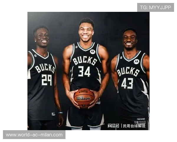 字母哥抢断反击，密尔沃基雄鹿完成转换